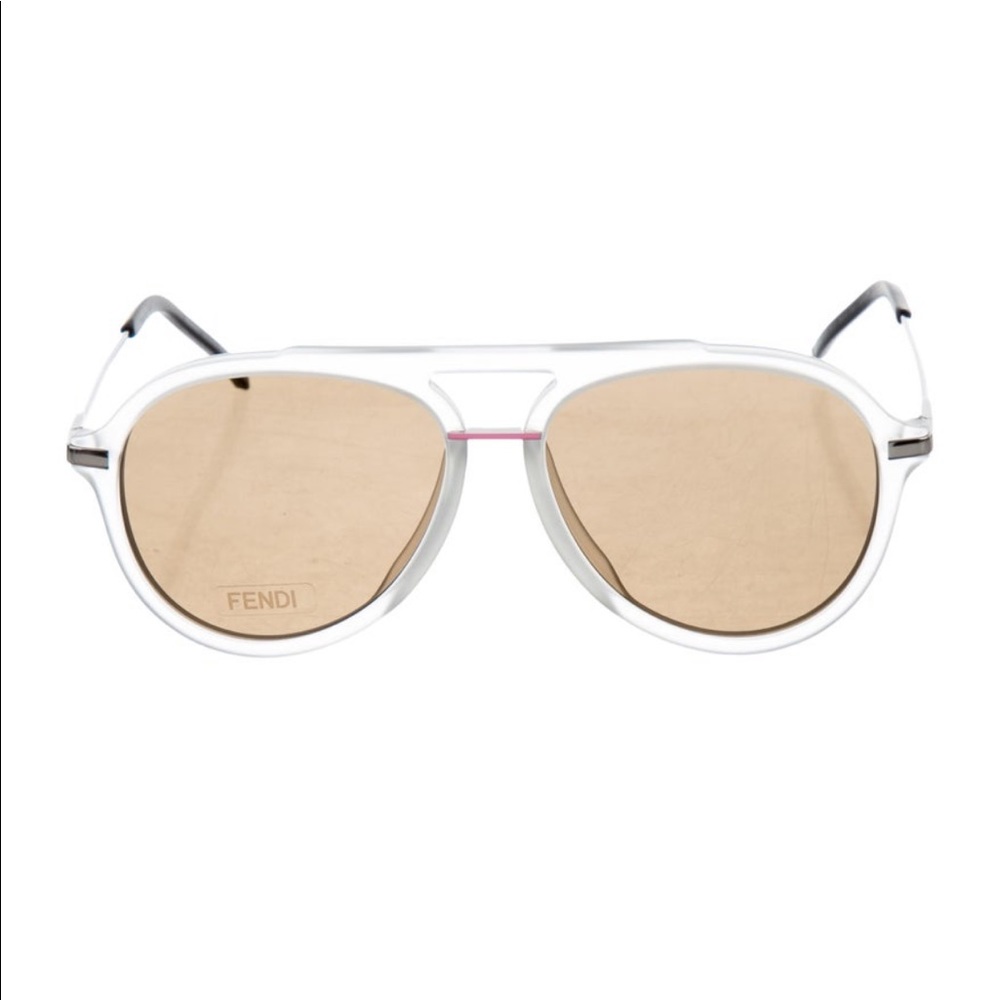 𝔽𝕖𝕟𝕕𝕚 Oversized Sunglasses 🕶